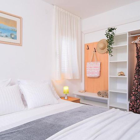 Novak Guesthouse - Zf Hvar Хвар Екстер'єр фото