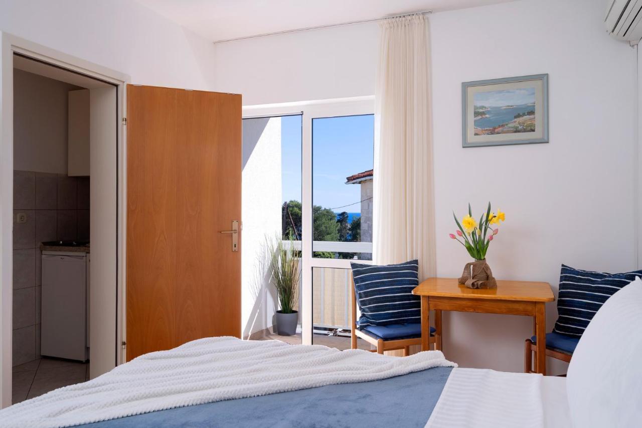 Novak Guesthouse - Zf Hvar Хвар Екстер'єр фото
