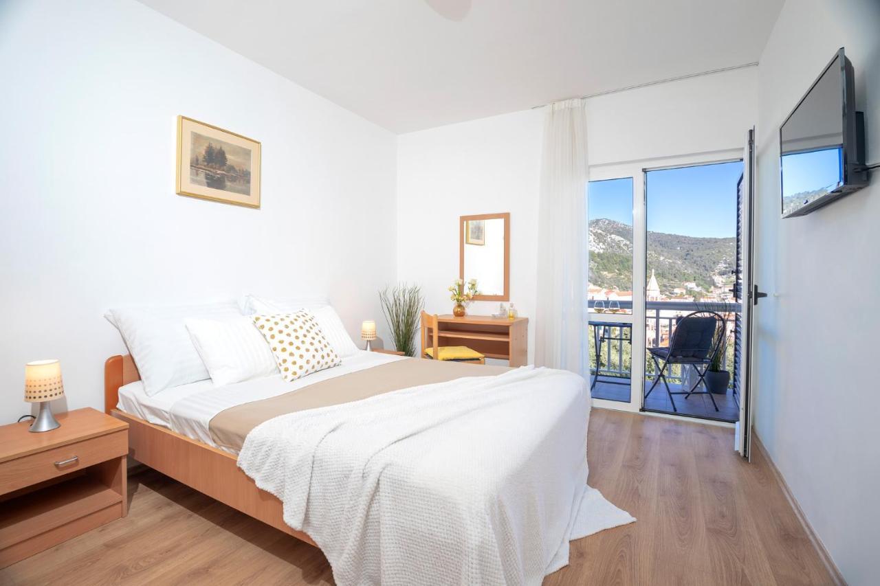 Novak Guesthouse - Zf Hvar Хвар Екстер'єр фото