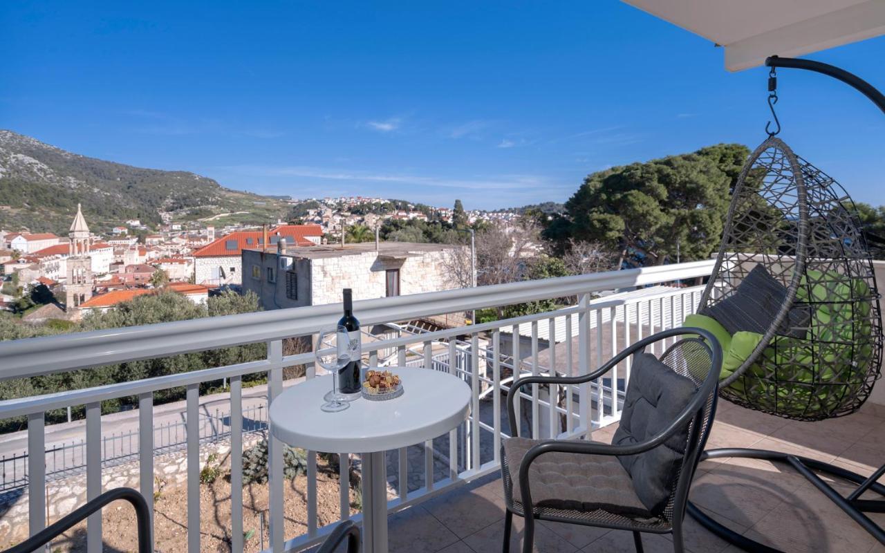 Novak Guesthouse - Zf Hvar Хвар Екстер'єр фото
