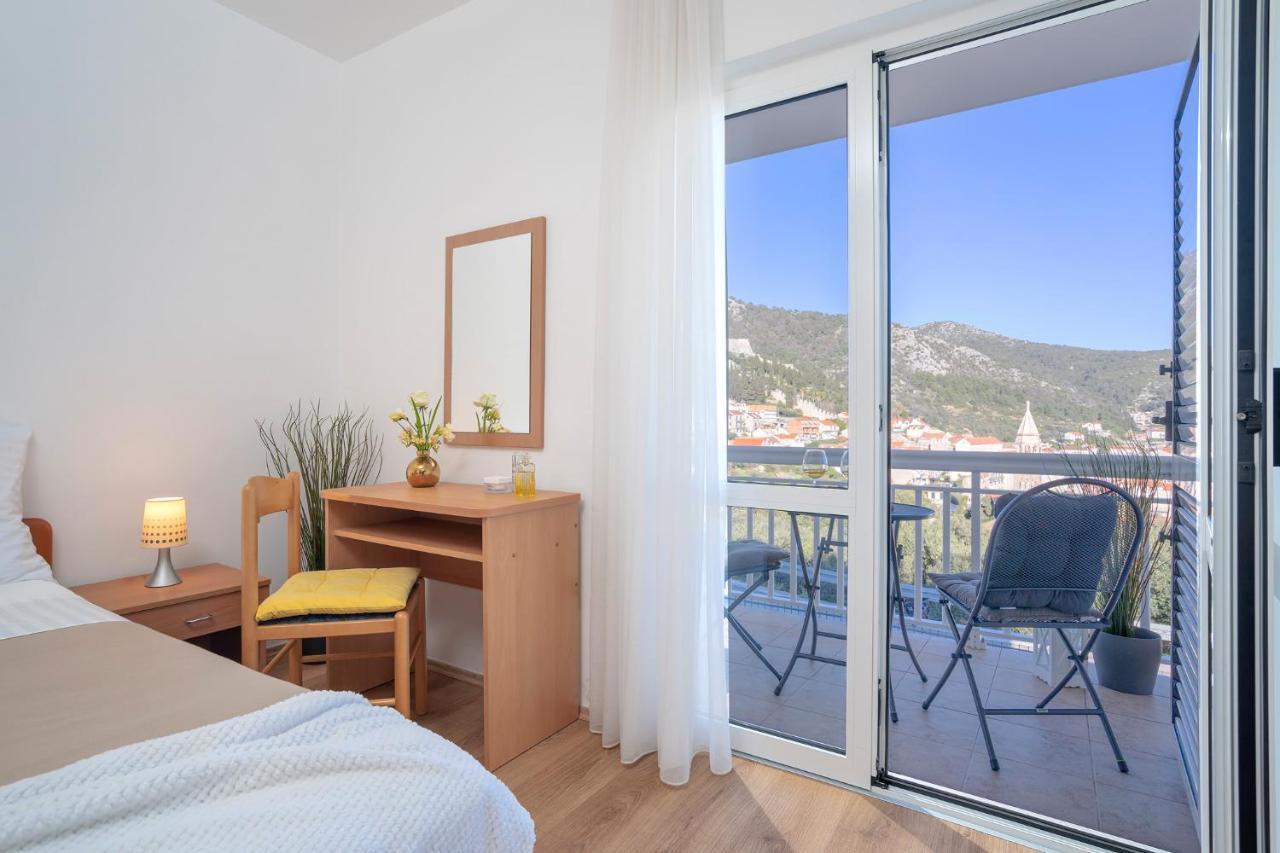 Novak Guesthouse - Zf Hvar Хвар Екстер'єр фото
