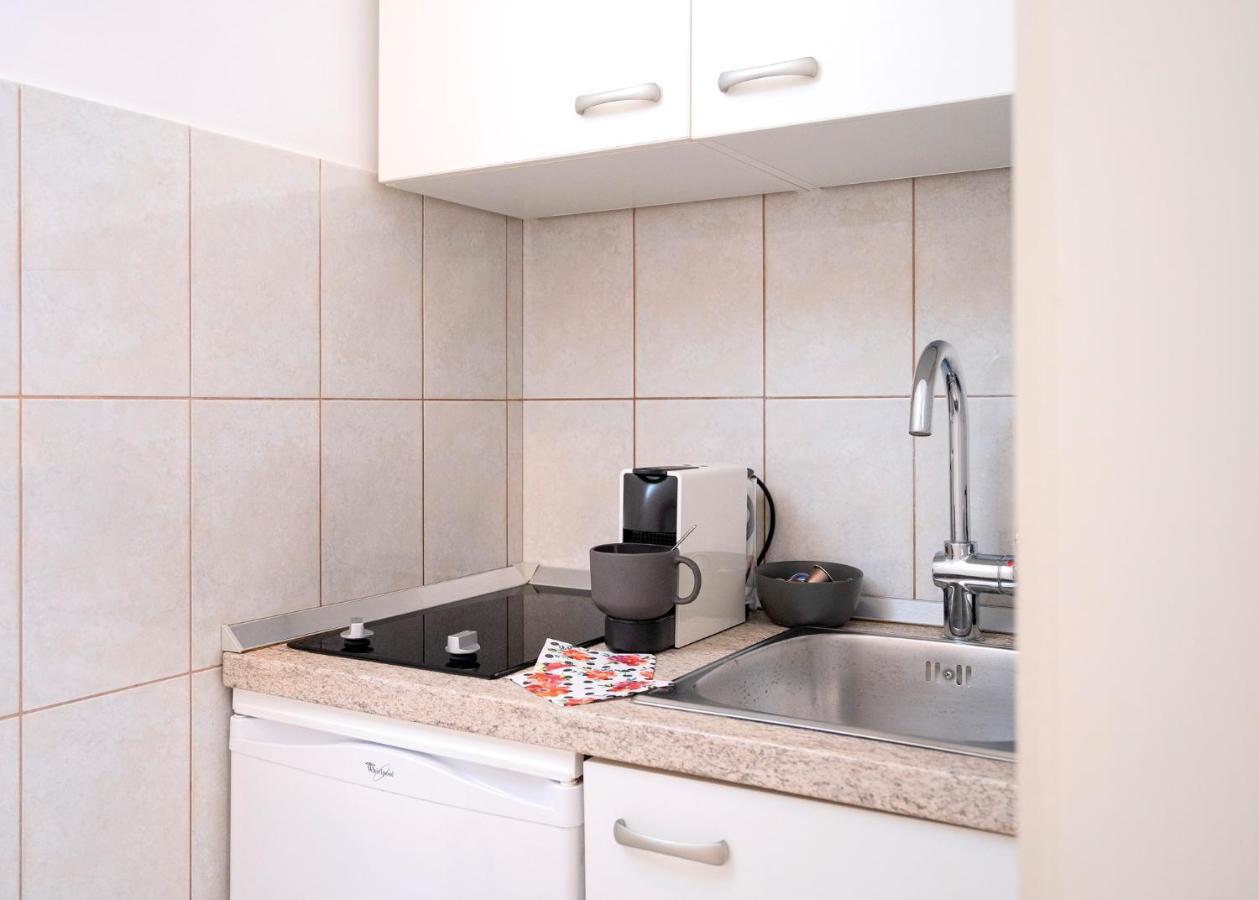 Novak Guesthouse - Zf Hvar Хвар Екстер'єр фото