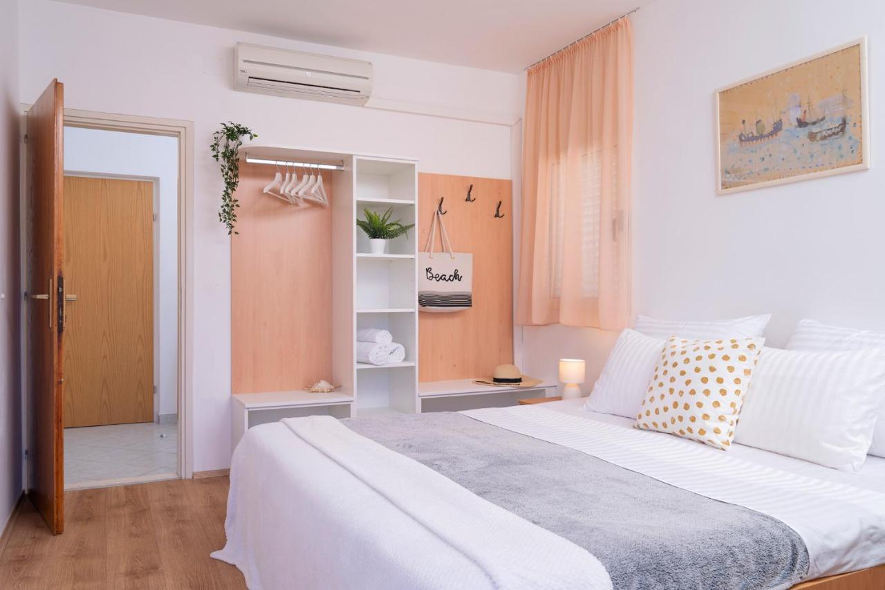 Novak Guesthouse - Zf Hvar Хвар Екстер'єр фото