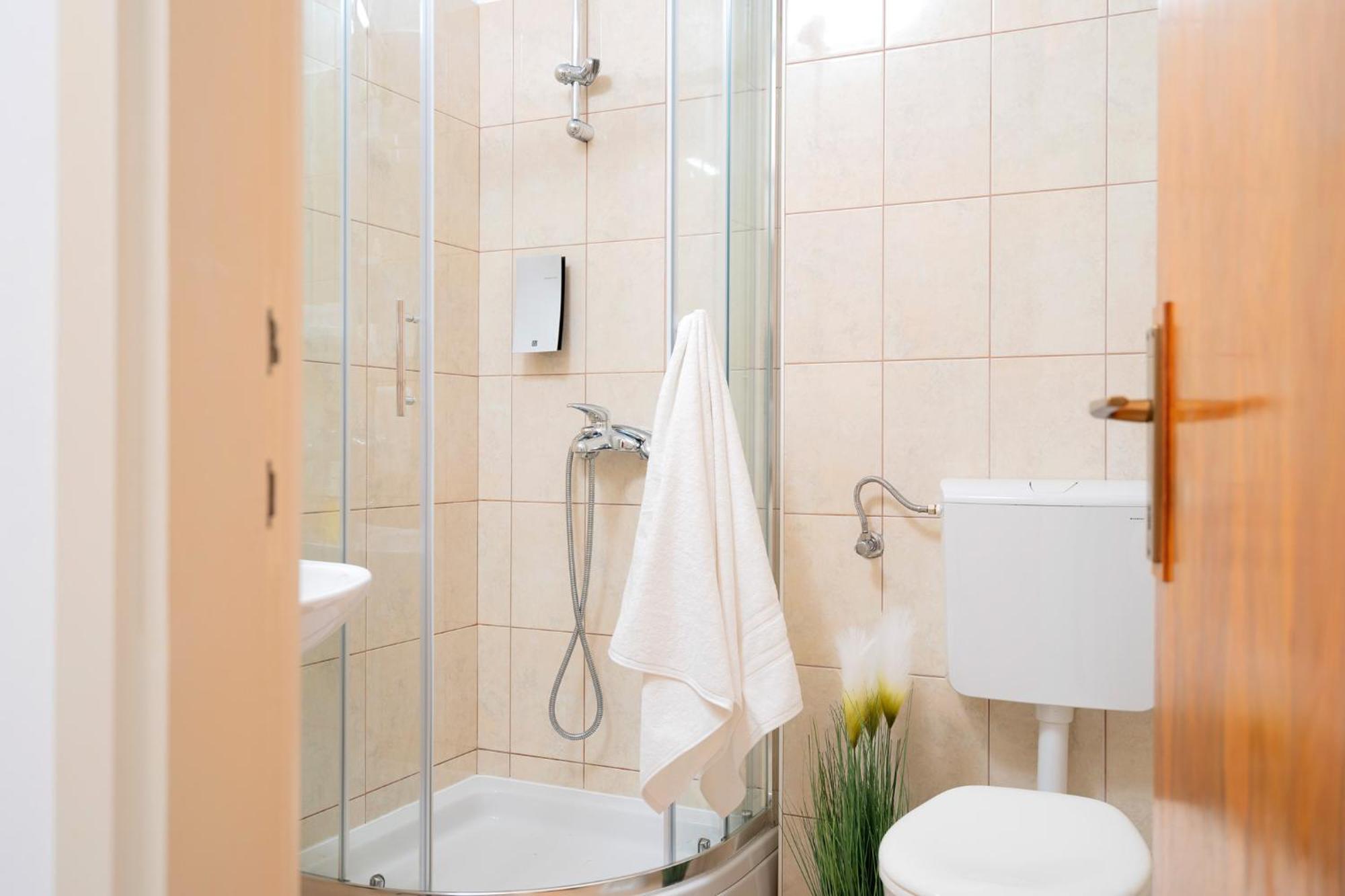 Novak Guesthouse - Zf Hvar Хвар Екстер'єр фото